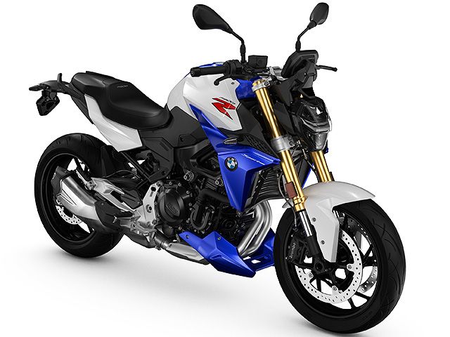 BMW F900R: Современный родстер с характером