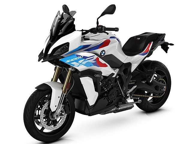 BMW S1000XR: Спортивный кроссовер с характером супербайка