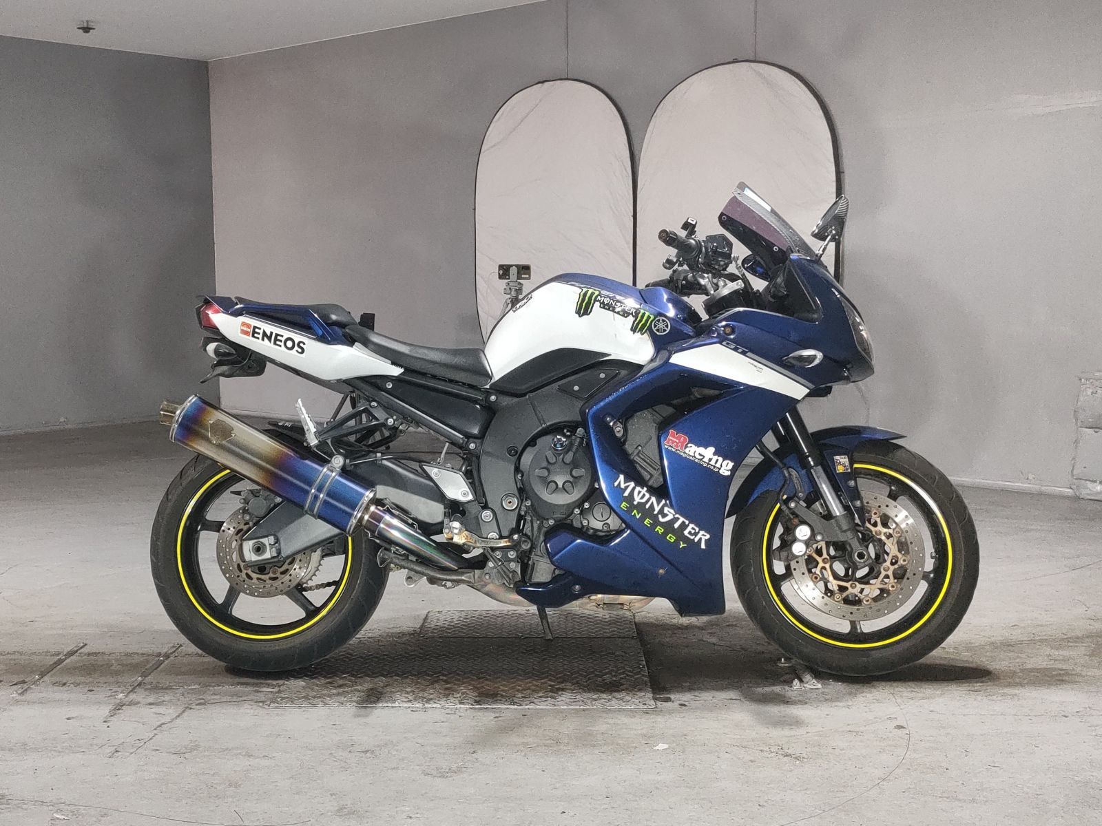 FZ1 FEATHER GT