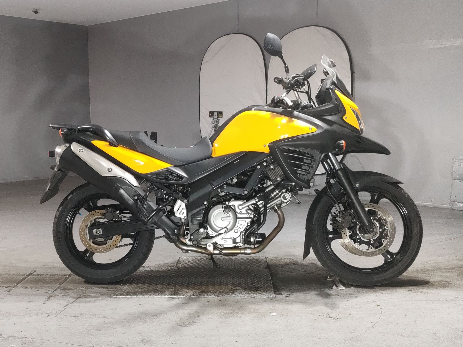 V STROM650